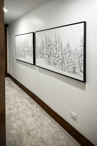 Canvas Print with Black Floating Frame FL-814-67