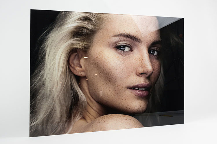 Acrylic print sample with high gloss finish